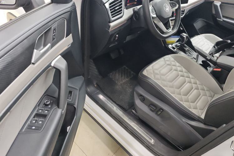 Used Volkswagen Tayron 2023 300TSI Two-Wheel-Drive Luxury Plus Advanced Edition
