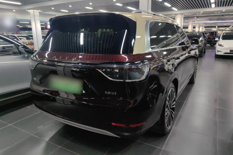 Used Hima AITO M9 2025 Extended-Range Ultra Version 52 kWh 6-Seater Rear Right 45 Deg