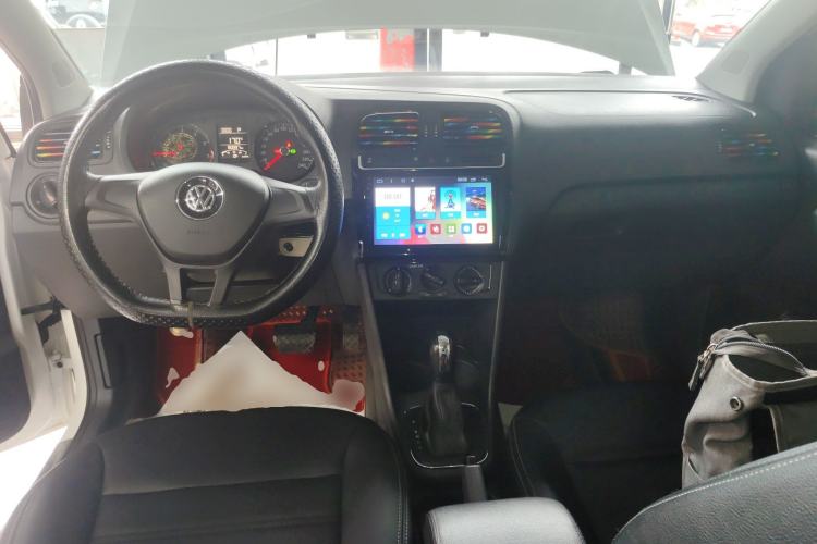 Used Volkswagen Polo 2018 1.5L Automatic Advanced Driving Model Center Console