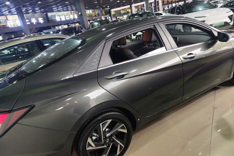 Used Hyundai Elantra 2023 1.5L CVT GLX Elite Edition
