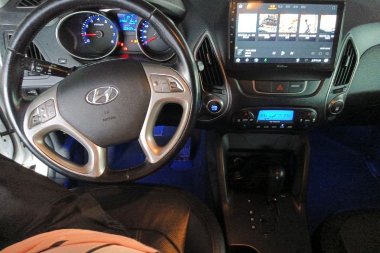 Used Hyundai ix35 2015 2.0L Automatic 2WD Smart Version China V Standard