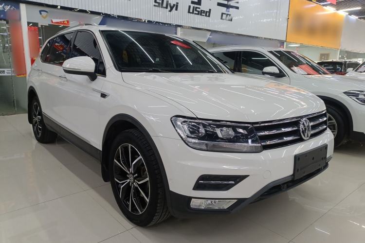 Used Volkswagen Tiguan L 2019 Revised 330TSI Automatic Two-Wheel Drive Smart & Luxury Edition China VI Standard Front Right 45 Deg