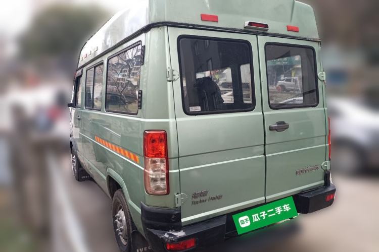 Used Iveco Daily 2012 2.5T-A35 Logistics Version 1 Mid-Roof