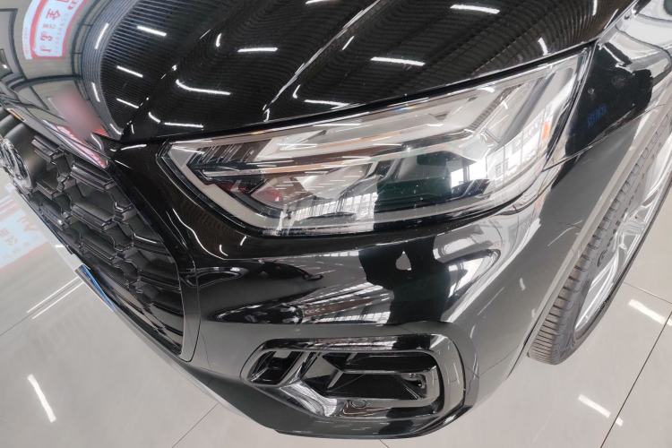 Used Audi Q5L 2022 40T Fashionable and Dynamic Model Left Front Headlight