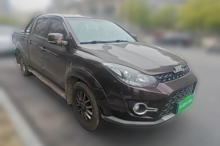 Used JMC Yuhu 3 2018 2.5T Diesel Two-Wheel Drive Advanced Version with Long Wheelbase Front Right 45 Deg