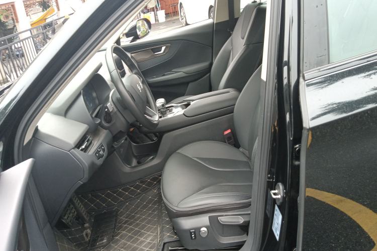 Used Hongqi E-QM5 2023 Revised Version Basic Travel Edition
