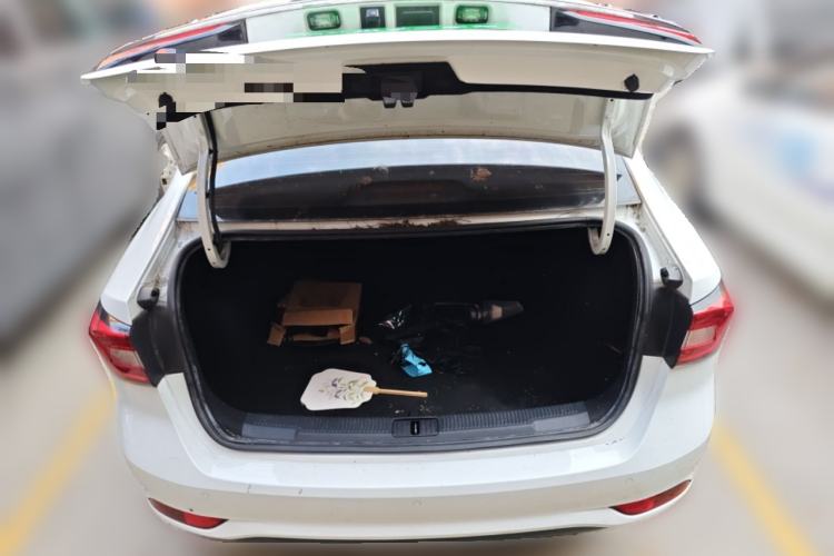 Used Roewe i5 2019 1.5L Automatic 4G Connected Langhao Edition Trunk