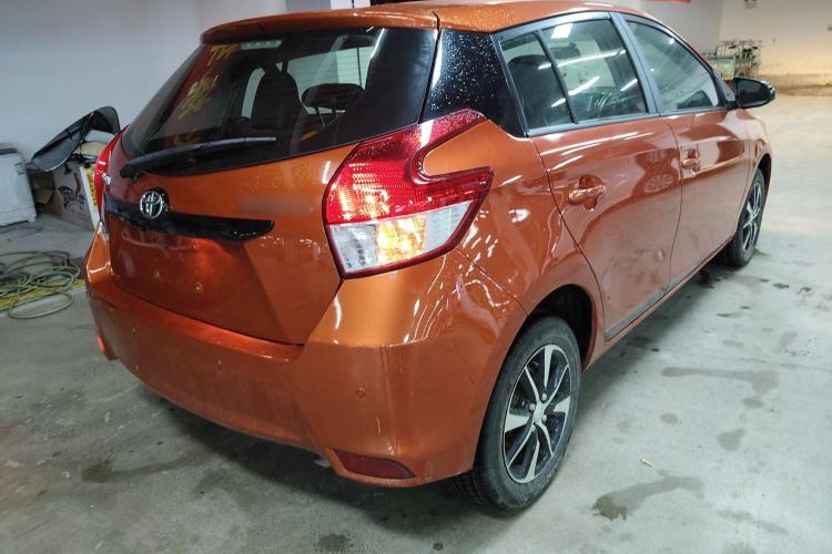 Used Toyota YARiS L Zhi Xuan 2015 1.5G Automatic Orange Limited Edition Rear Right 45 Deg