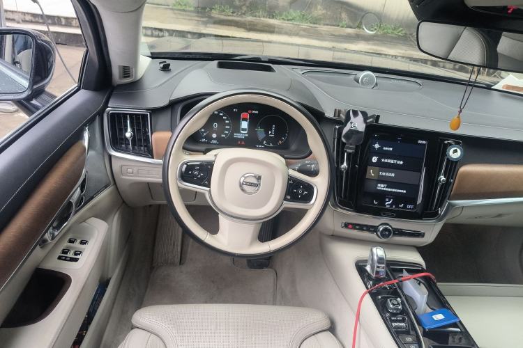 Used Volvo S90 New Energy 2019 T8 E-Drive Hybrid Honor Edition 3 Seats China V Standard