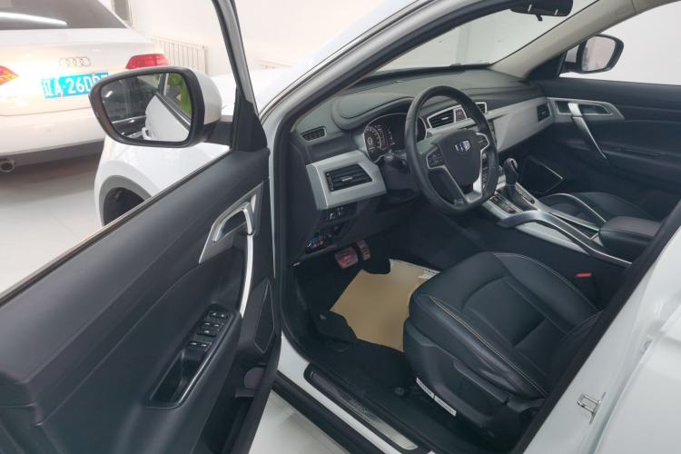 Used Geely Auto Emgrand X7 Sport 2016 1.8TD Automatic Smart Connectivity Version Driver Seat