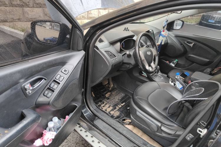 Used Hyundai ix35 2012 2.0L Automatic Two-Wheel Drive New Edition GL