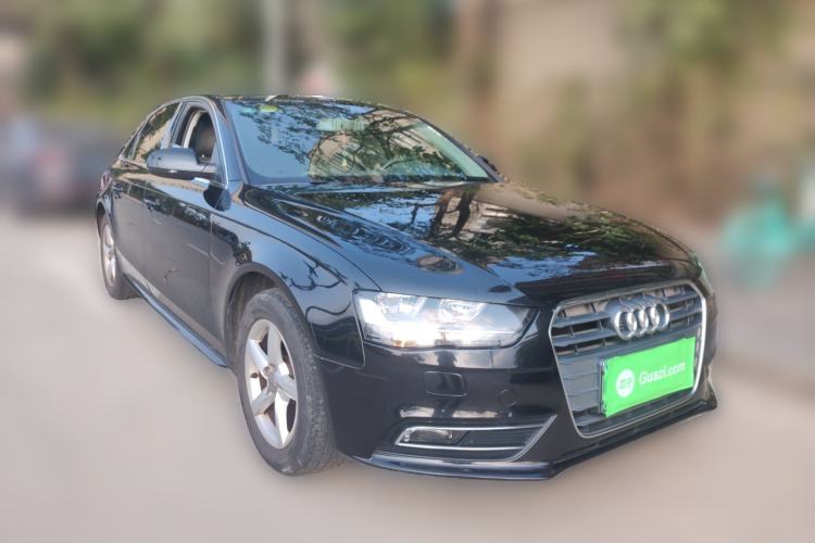 Used Audi A4L 2015 30 TFSI Manual Comfort Model
