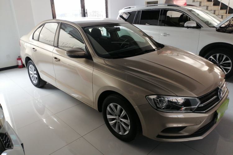 Used Volkswagen Bora 2016 1.6L Automatic Fashion Model Front Right 45 Deg