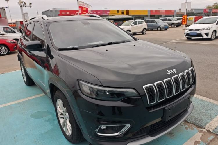 Used Jeep Cherokee 2019 2.0T Two-Wheel Drive Smart Enjoyment Version China V
