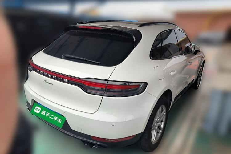 Used Porsche Macan 2021 Macan 2.0T Rear Right 45 Deg