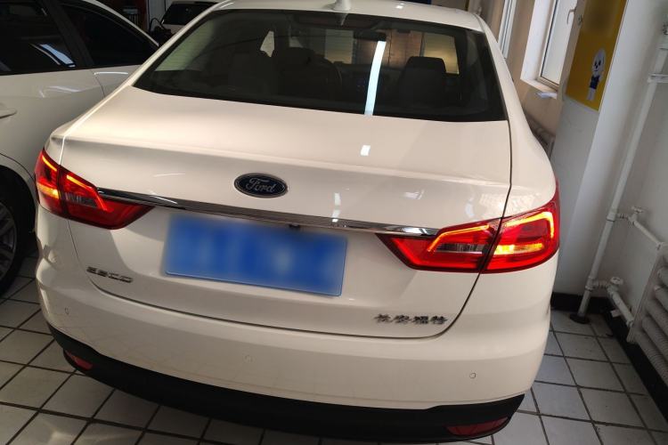 Used Ford Escort 2019 Revised 1.5L Automatic ZhiXiang Version China VI Standard
