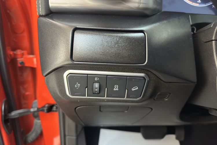 Used Tank 300 2021 City Edition 2.0T—Truly Stylish
