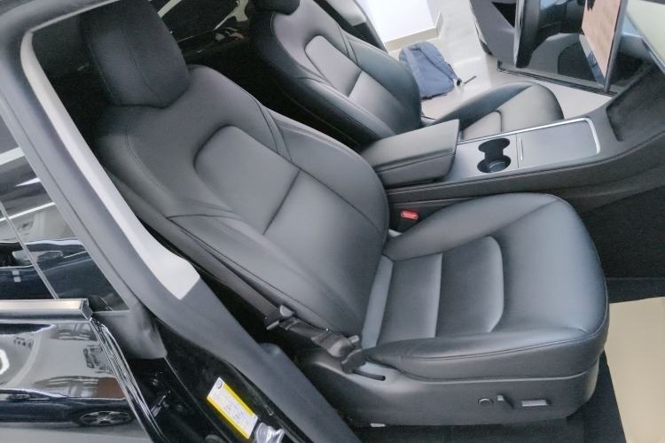 Used Tesla Model Y 2021 Long-Range All-Wheel-Drive Version 3D7