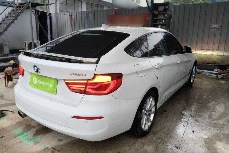 Used BMW 3 Series GT 2017 320i Sport Edition
