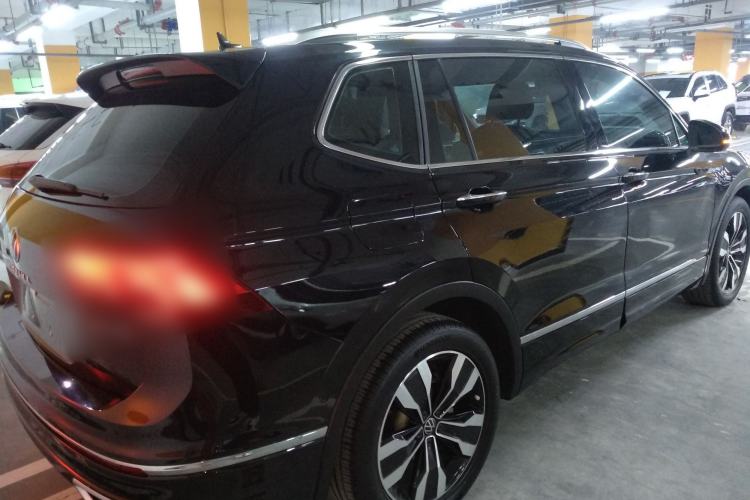 Used Volkswagen Tiguan L 2022 330TSI Automatic Two-Wheel Drive R-Line Enhanced Edition