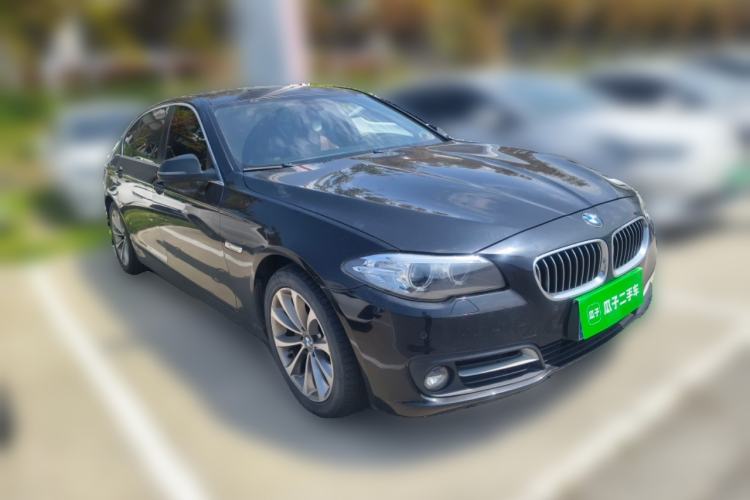 Used BMW 5 Series 2014 528Li Fashion Design Package Front Right 45 Deg