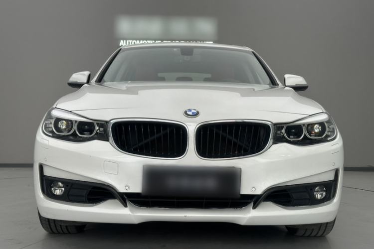 Used BMW 3 Series GT 2017 320i Sport Edition Exterior 8