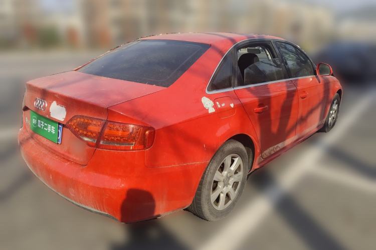 Used Audi A4L 2012 2.0 TFSI automatic Comfort trim level