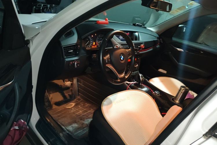 Used BMW X1 2015 sDrive18i Fashion Upgrade Edition Driver Seat