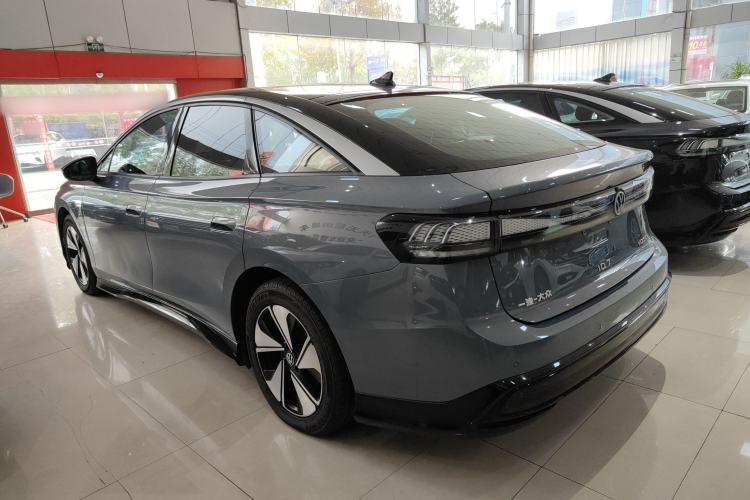 Used Volkswagen ID.7 VIZZION 2024 AIR model