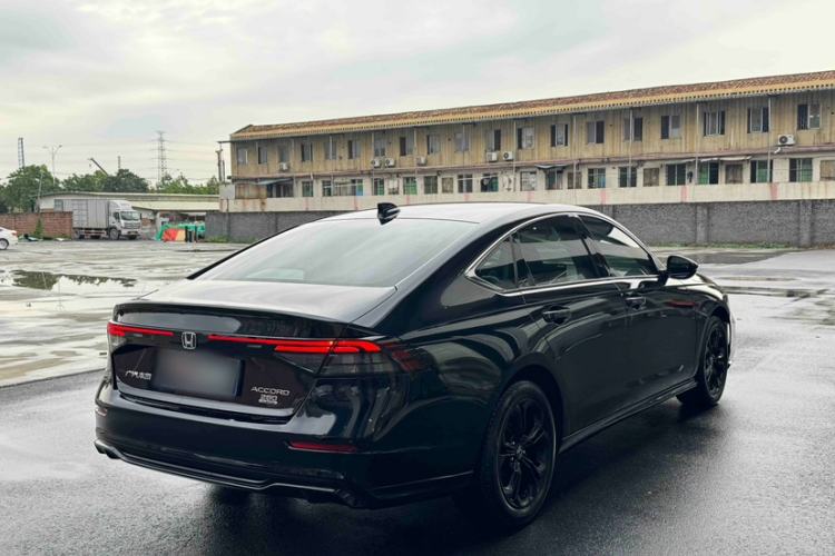 Used Honda Accord 2025 Sport Series 260TURBO Luxury Edition Exterior 4