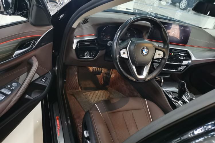 Used BMW 5 Series 2021 530Li Leading Luxury Package Driver Seat