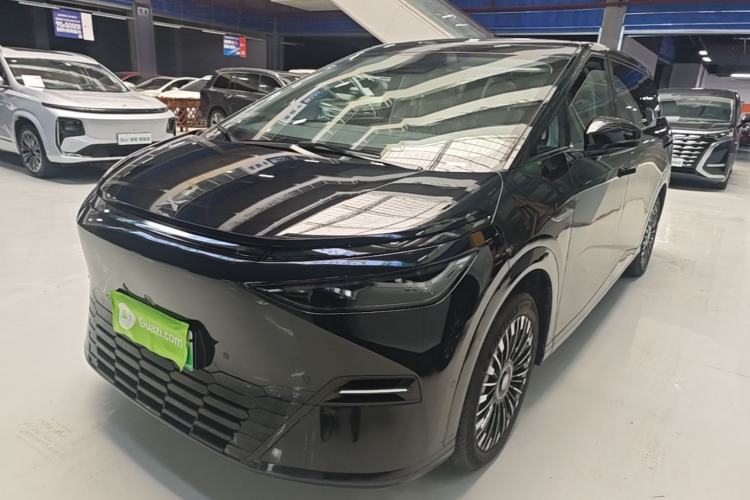 Used XPeng X9 2025 740 Ultra-Long Range Max