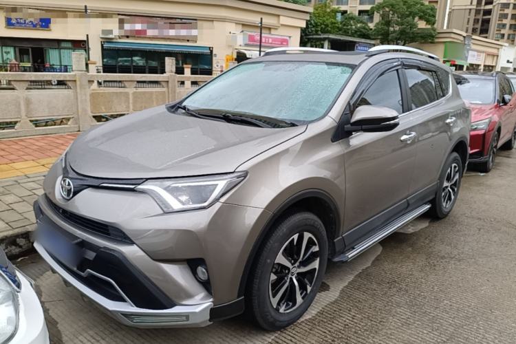Used Toyota RAV4 2016 2.0L CVT Two-Wheel Drive Fashion Edition China V Standard