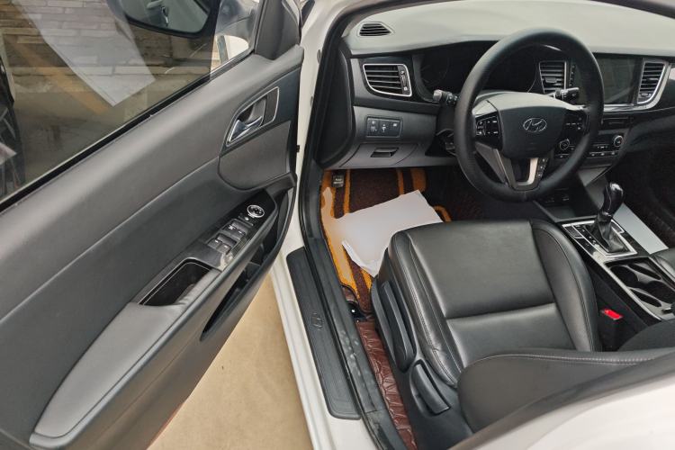 Used Hyundai Mistra 2014 1.8L Automatic Smart GLS