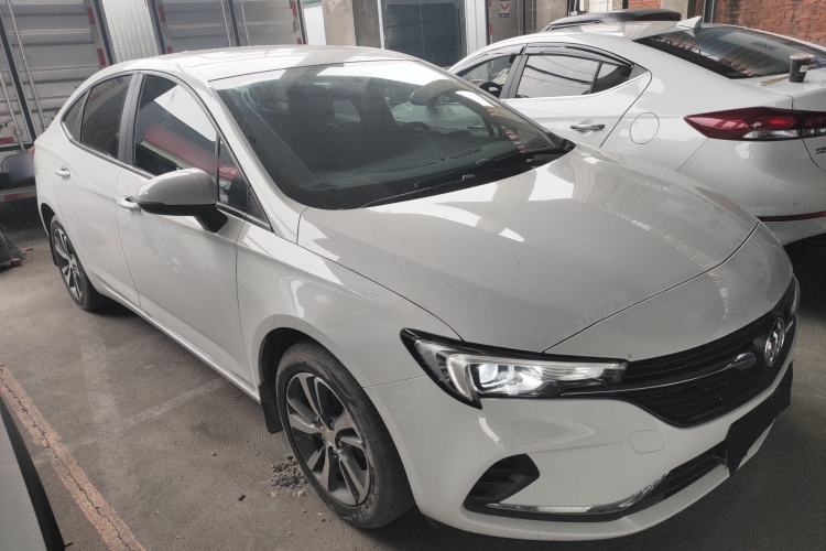 Used Buick Verano 2020 20T CVT Leading Edition Front Right 45 Deg