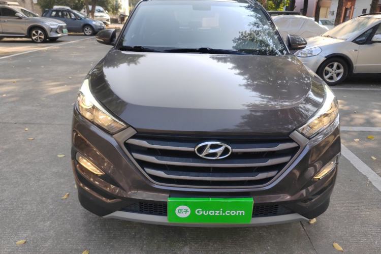 Used Hyundai Tucson 2018 1.6T Dual-Clutch Two-Wheel Drive 15th Anniversary Special Edition