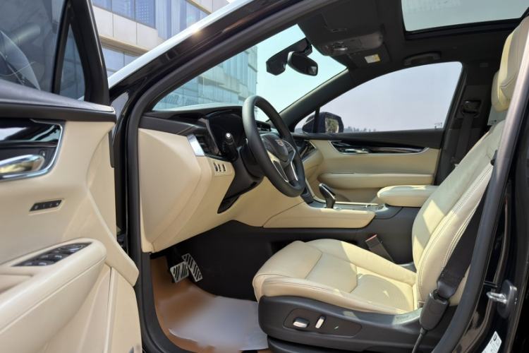 Used Cadillac XT5 2018 25T Luxury Model