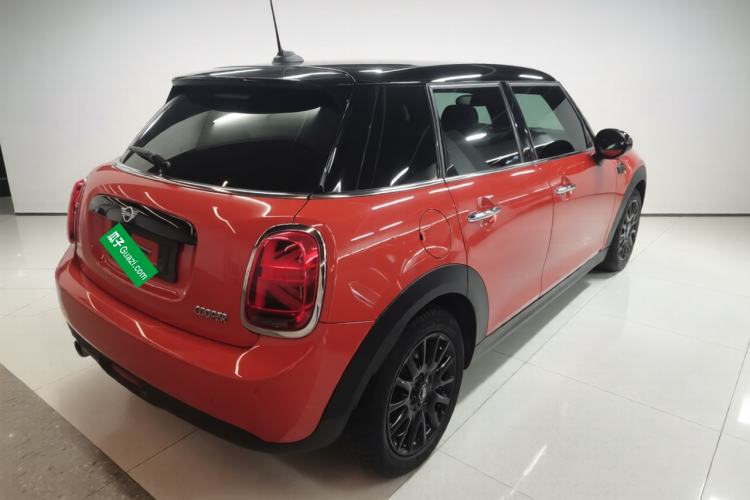 Used MINI 2018 1.5T COOPER Classic Edition Five-Door Version Rear Right 45 Deg