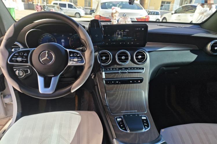 Used Mercedes-Benz GLC 2020 Facelift GLC 260 L 4MATIC Luxury Edition