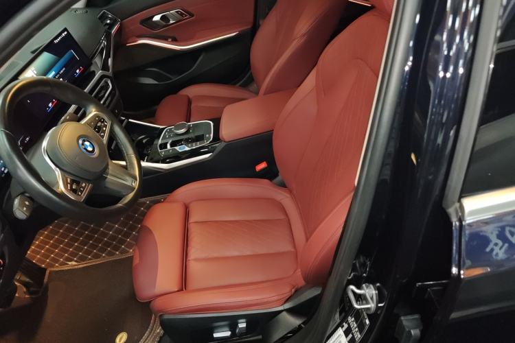 Used BMW i3 2022 eDrive 35 L Left Front Seat