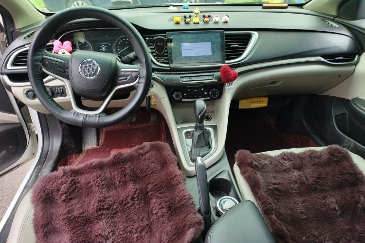 Used Buick GT 2018 15T Dual-Clutch Elite Model China V Standard Center Console