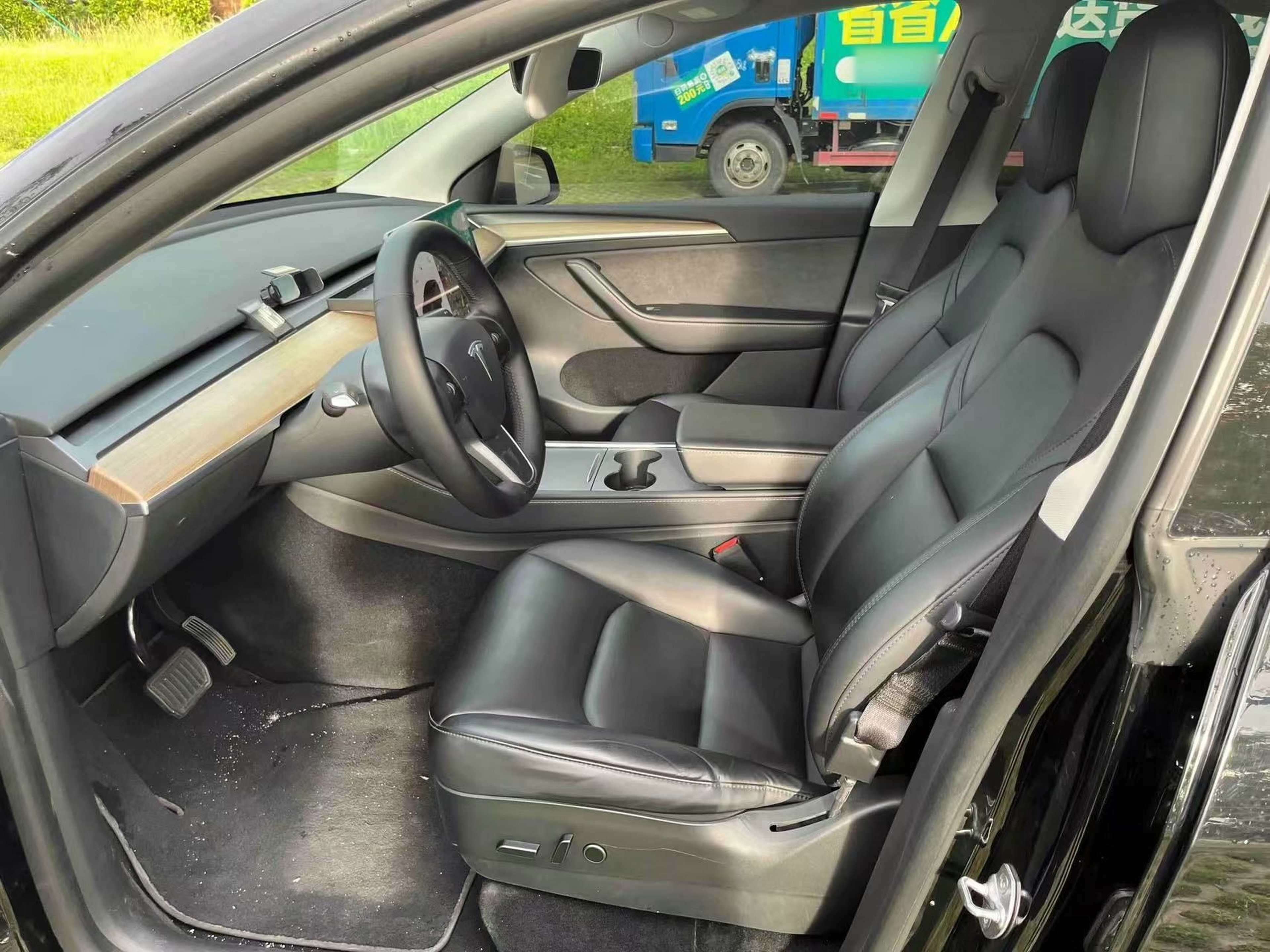 Interior delantero