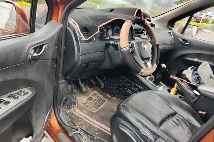 Used FORTHING Joyear X5 2013 1.6L Manual Luxury Model China IV Standard Driver Seat