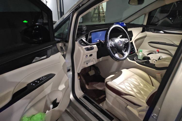 Used Buick GL8 2022 ES Landtrek 653T Luxury Edition
