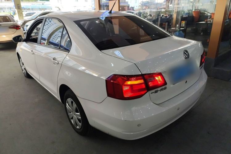 Used Volkswagen Jetta 2015 1.4L Manual Fashion Model