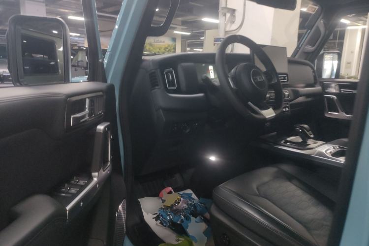 Used 212 T01 2025 2.0T Changfeng
