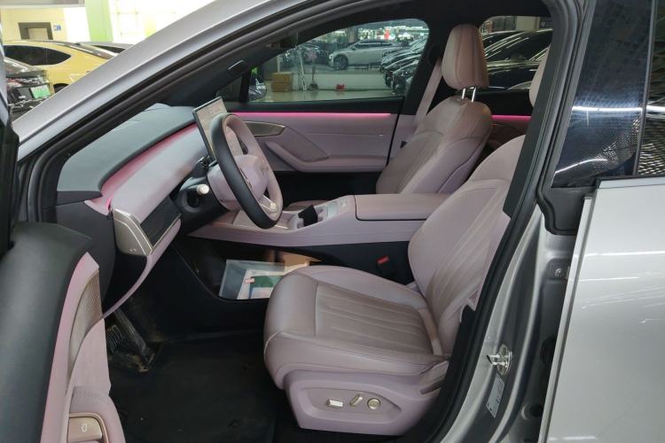 Used ONVO L60 2024 60 kWh Rear-Drive Version