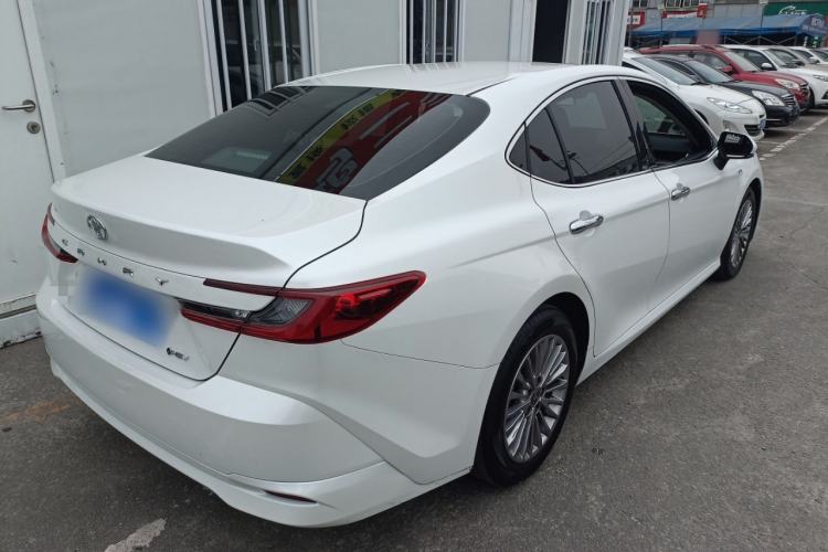 Used Toyota Camry 2024 Dual-Motor 2.0 HGVP Luxury Edition
