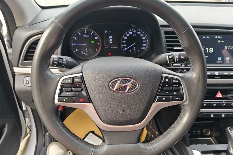 Used Hyundai Elantra (6th Generation / Lingdong) 2016 1.6L Automatic ZhiXuan · Luxury Version