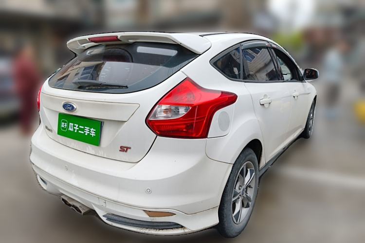 Used Ford Focus 2012 Hatchback 1.6L Automatic Fashion Edition Rear Right 45 Deg